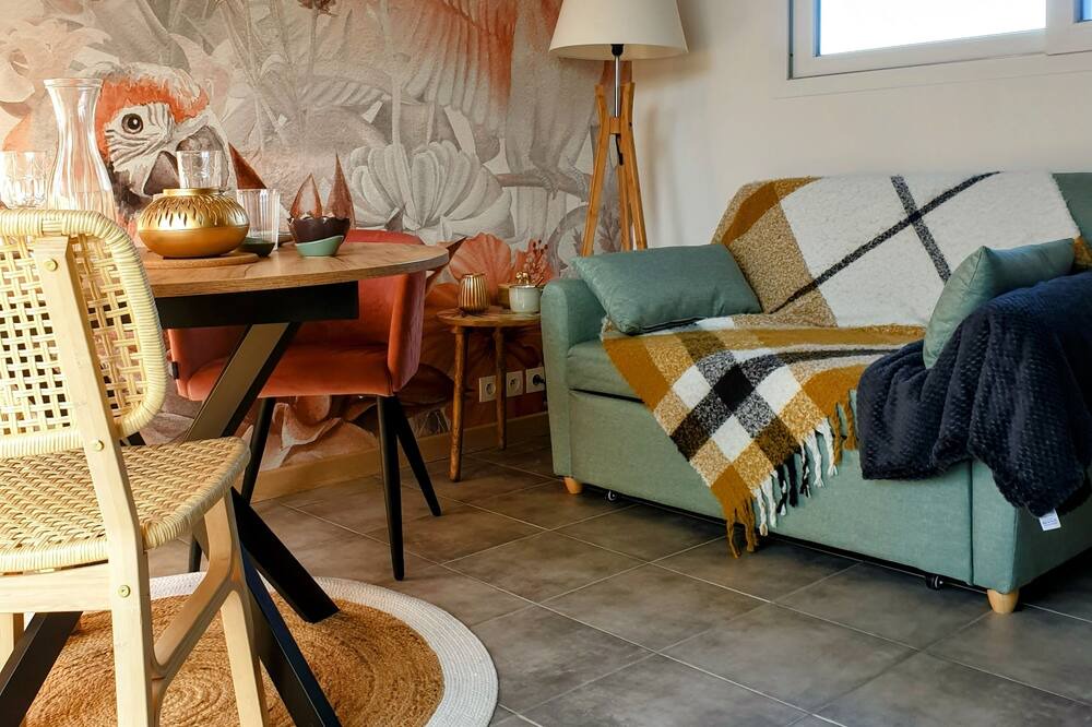 Photo of Others in Plesse