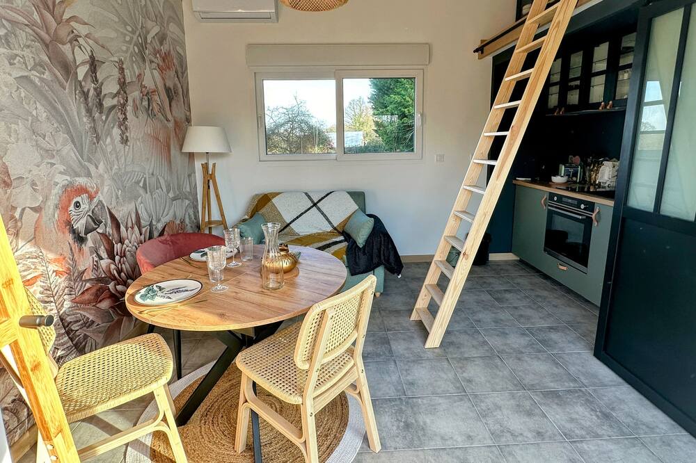 Photo of Others in Plesse