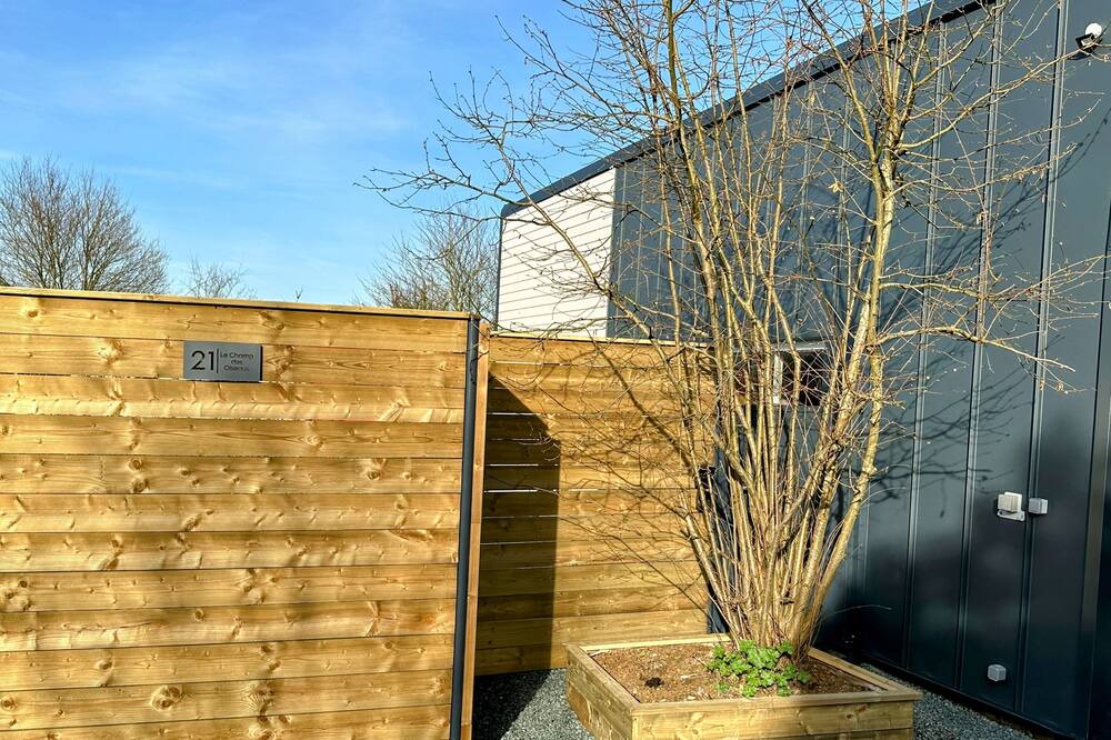 Photo of Outdoor in Plesse