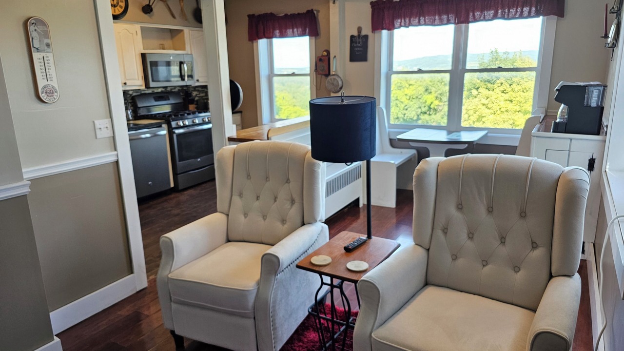 Photo of Livingroom in Waterville