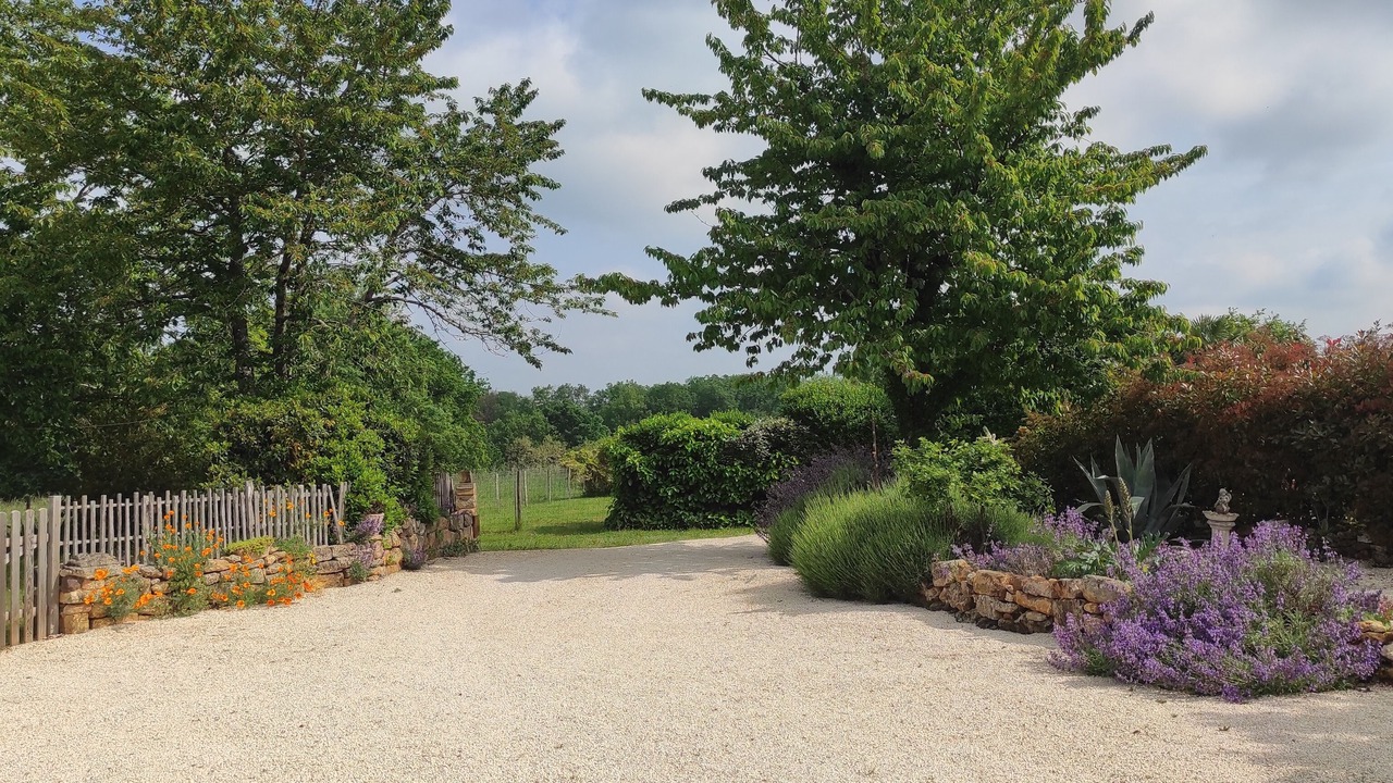 Photo of Outdoor in Saint-Avit-Senieur