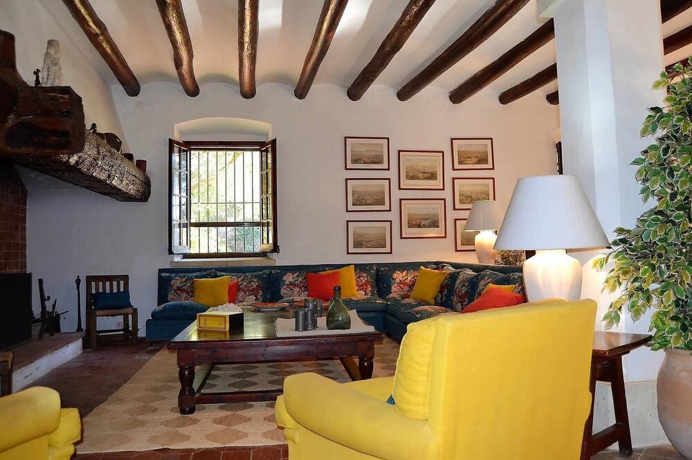 Photo of Livingroom in Cubelles