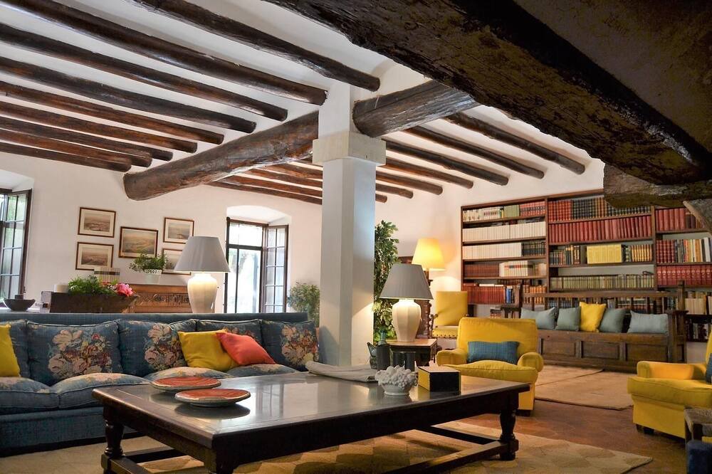Photo of Livingroom in Cubelles