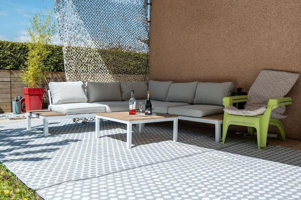 Photo of Patio Balcony in Saint-Martin-Bellevue