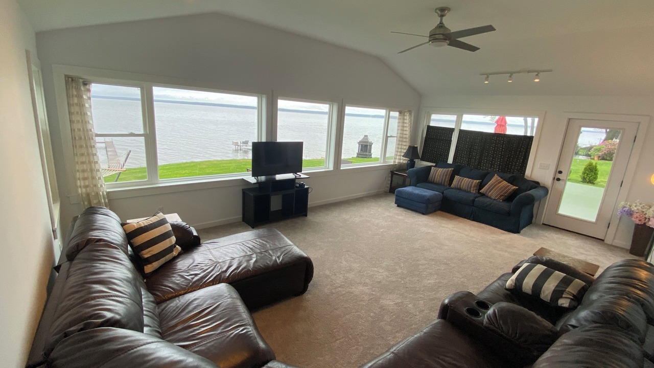 Photo of Livingroom in Town of Sullivan
