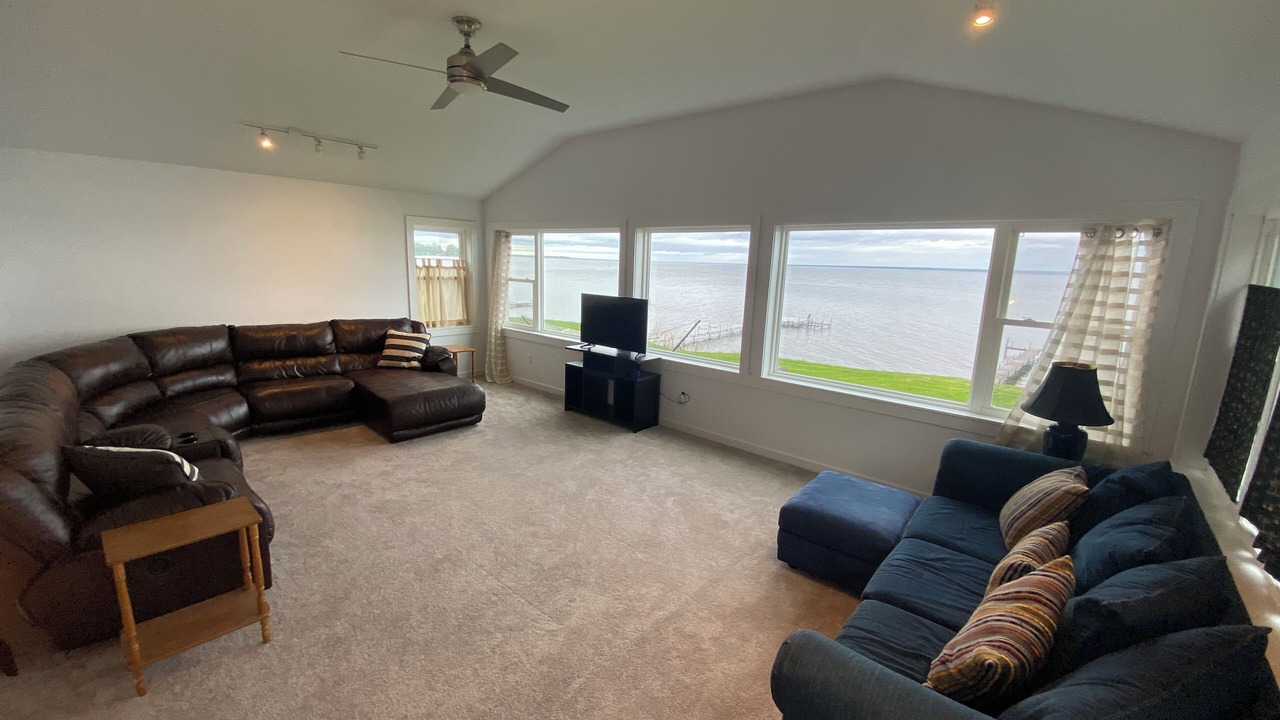Photo of Livingroom in Town of Sullivan