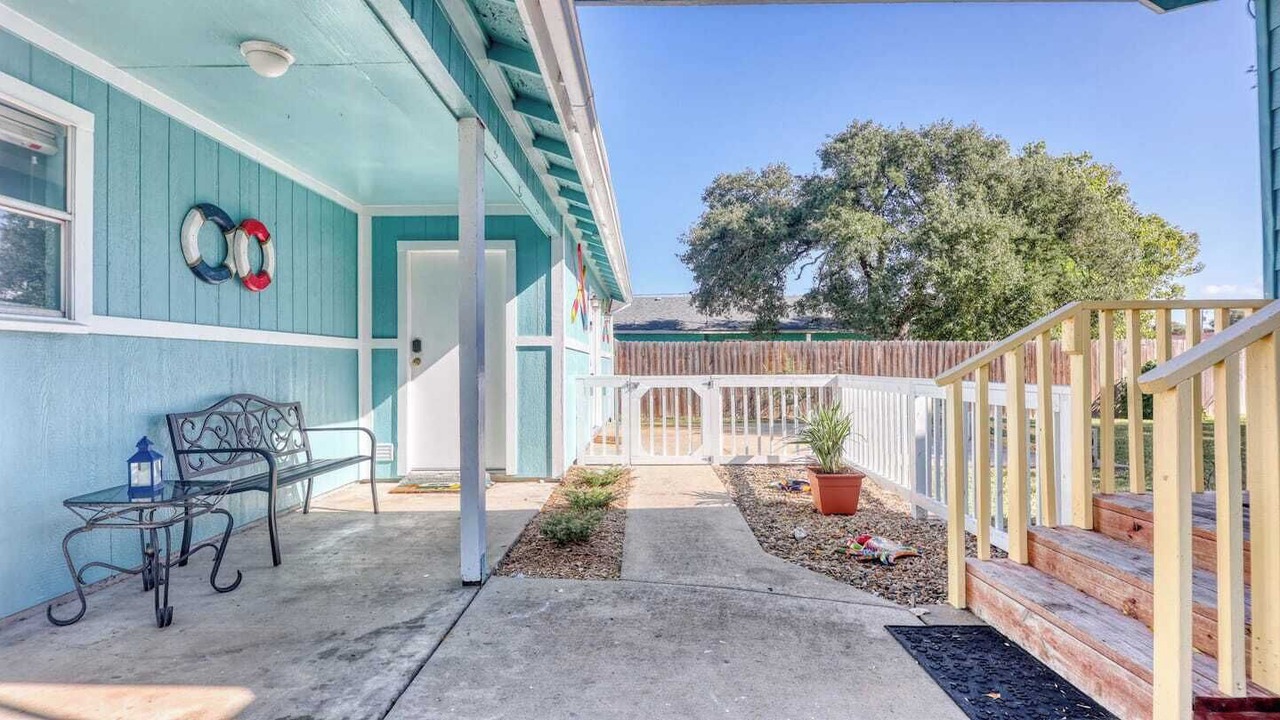 Photo of Patio Balcony in Aransas Pass