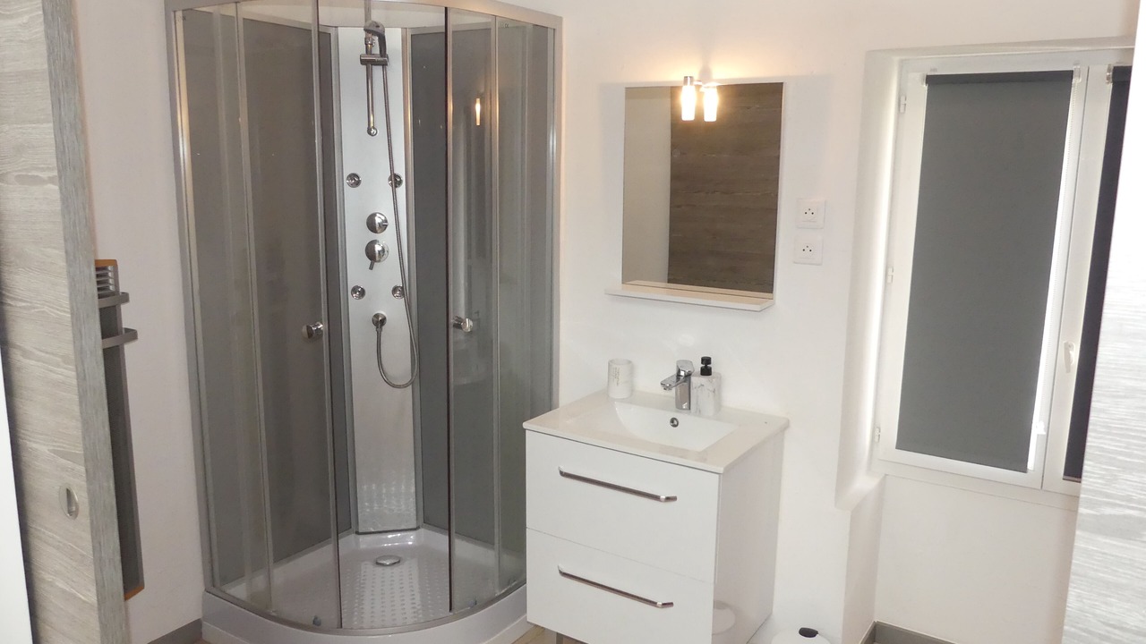 Photo of Bathroom in Tourves