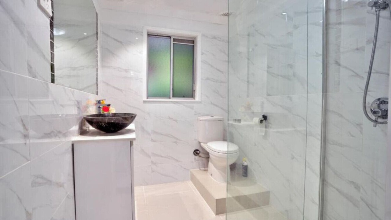 Photo of Others in Tascott