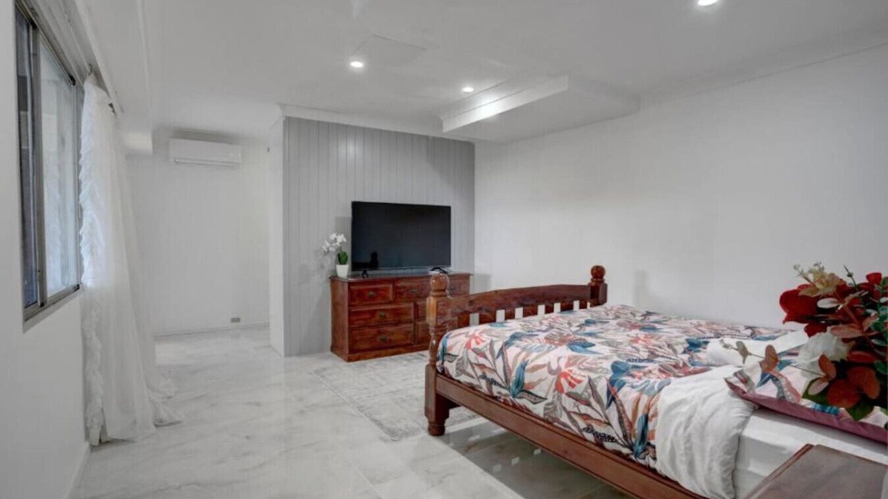 Photo of Others in Tascott