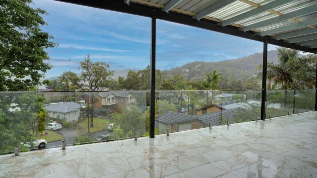 Photo of Patio Balcony in Tascott