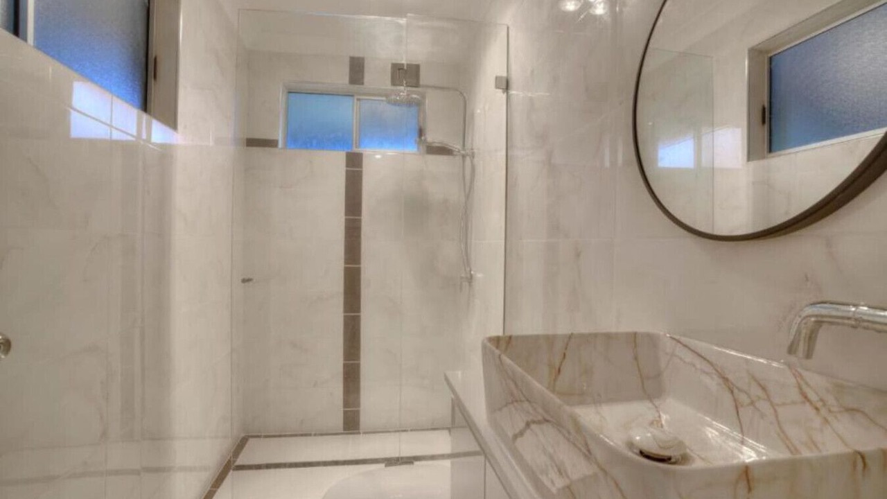 Photo of Others in Tascott