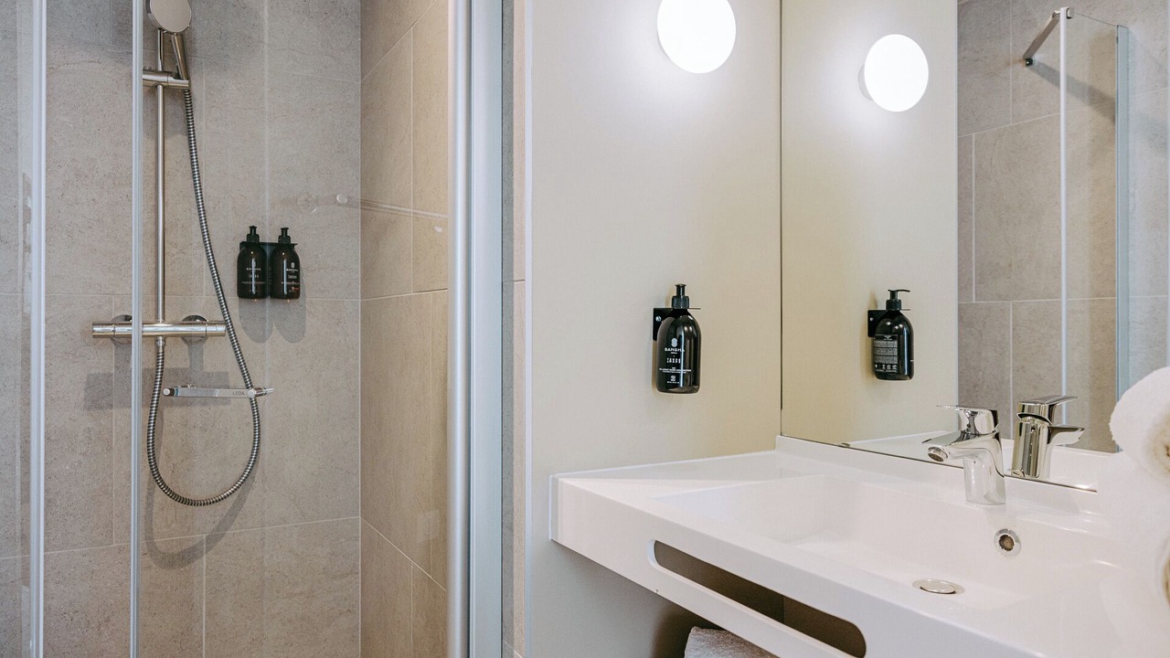 Photo of Bathroom in Casselardit