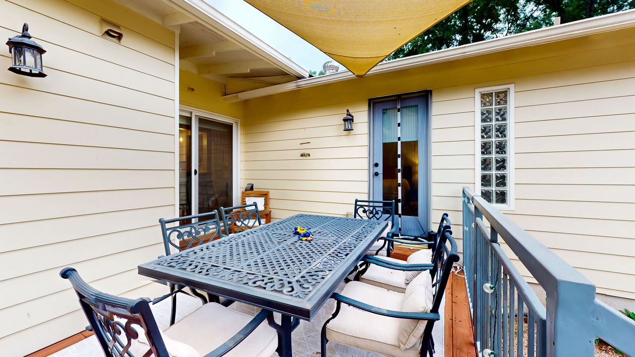 Photo of Outdoor in Cherrywood