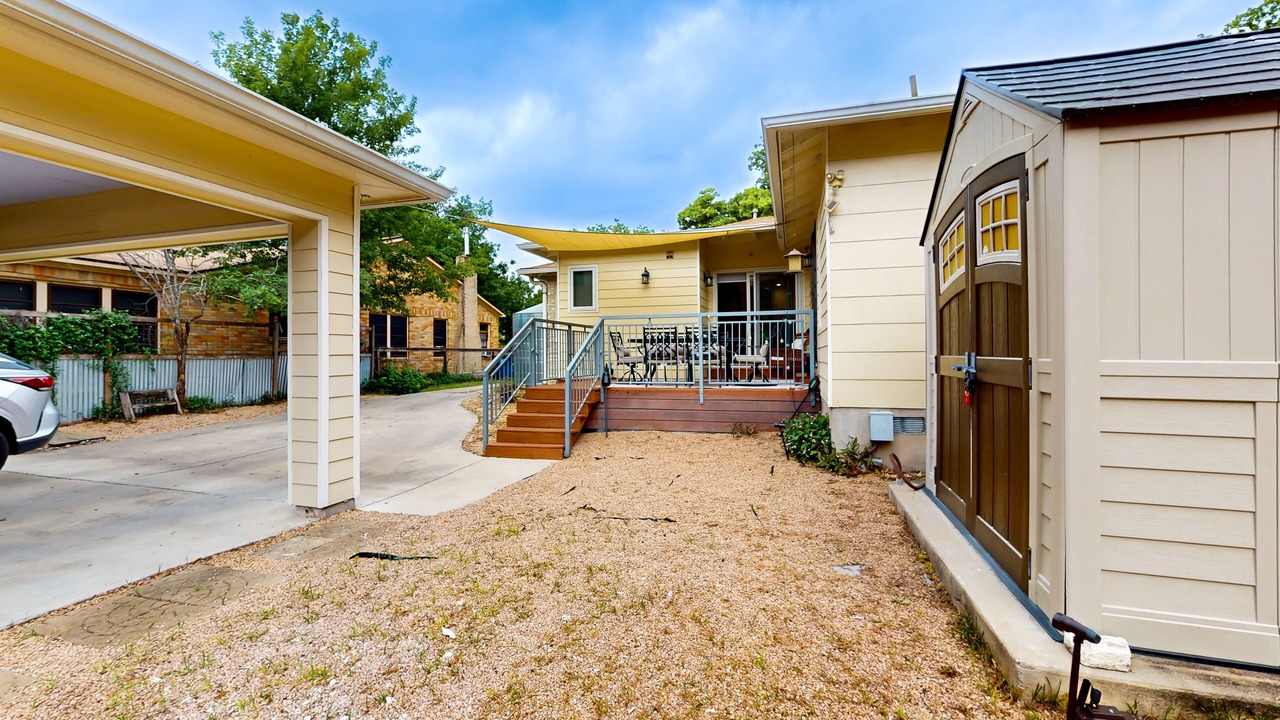 Photo of Outdoor in Cherrywood