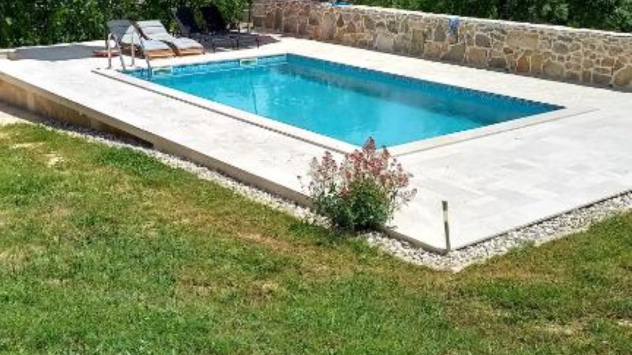 Photo of Outdoor in Drnis
