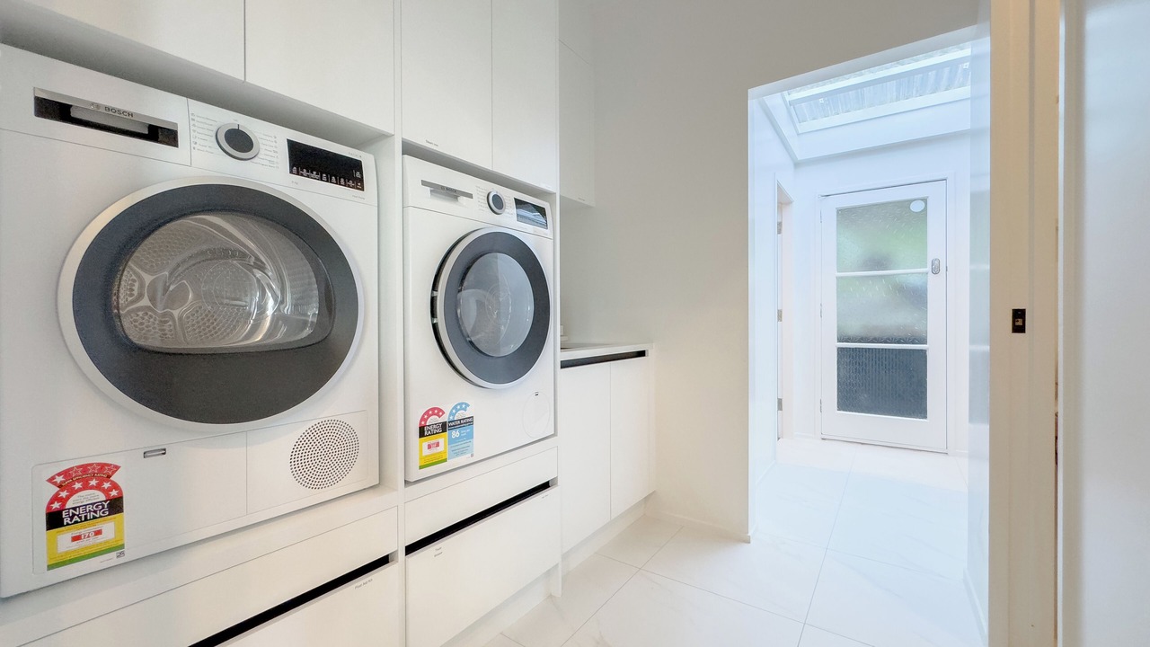 Photo of Others in Laingholm