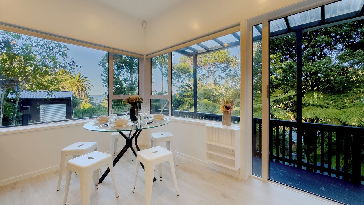 Photo of Others in Laingholm