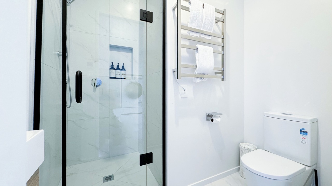 Photo of Others in Laingholm