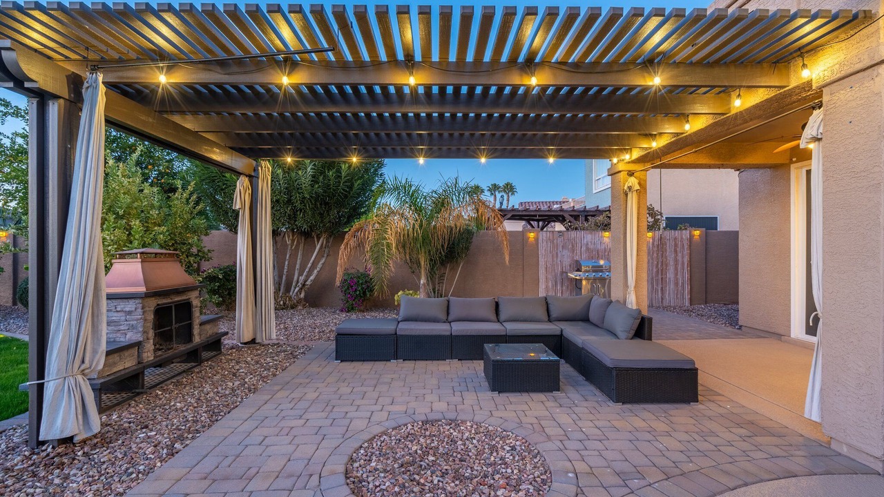 Photo of Patio Balcony in Fox Crossing