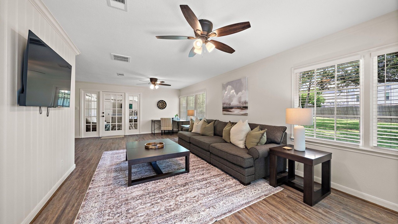 Photo of Livingroom in Shoreacres