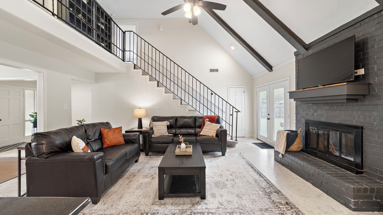 Photo of Livingroom in Lake Jackson