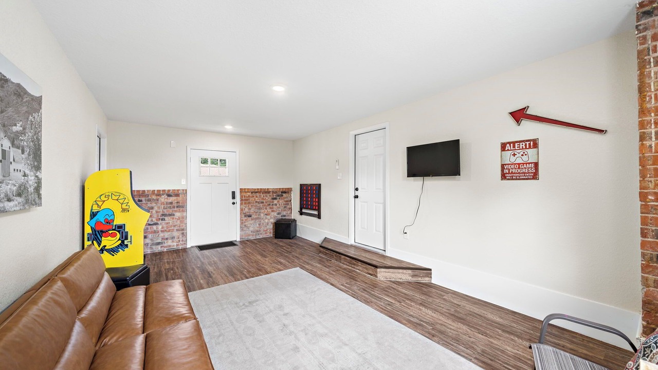 Photo of Livingroom in Lake Jackson