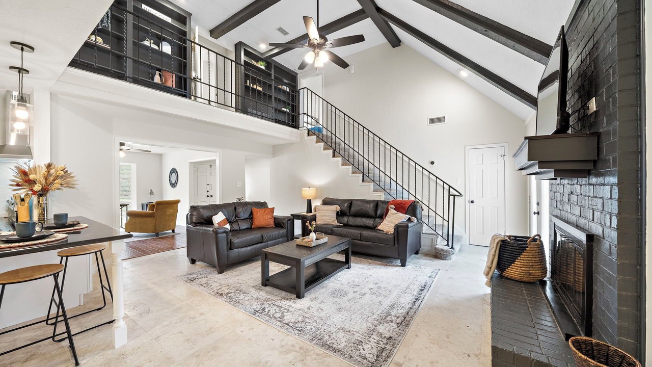 Photo of Livingroom in Lake Jackson