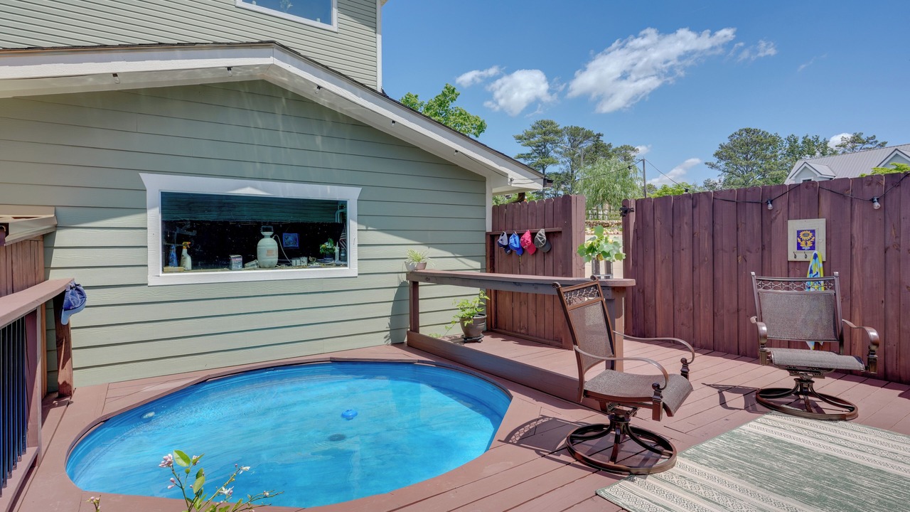 Photo of Outdoor in Graysville