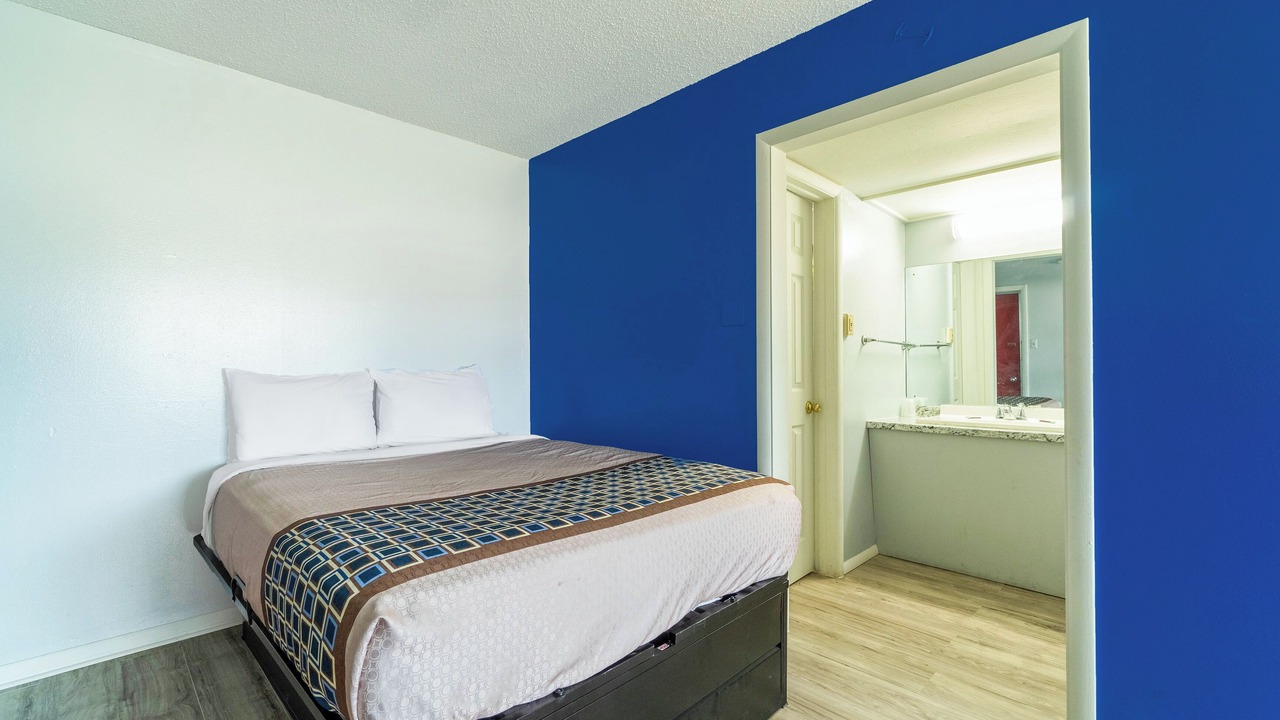 Photo of Bedroom in Independence