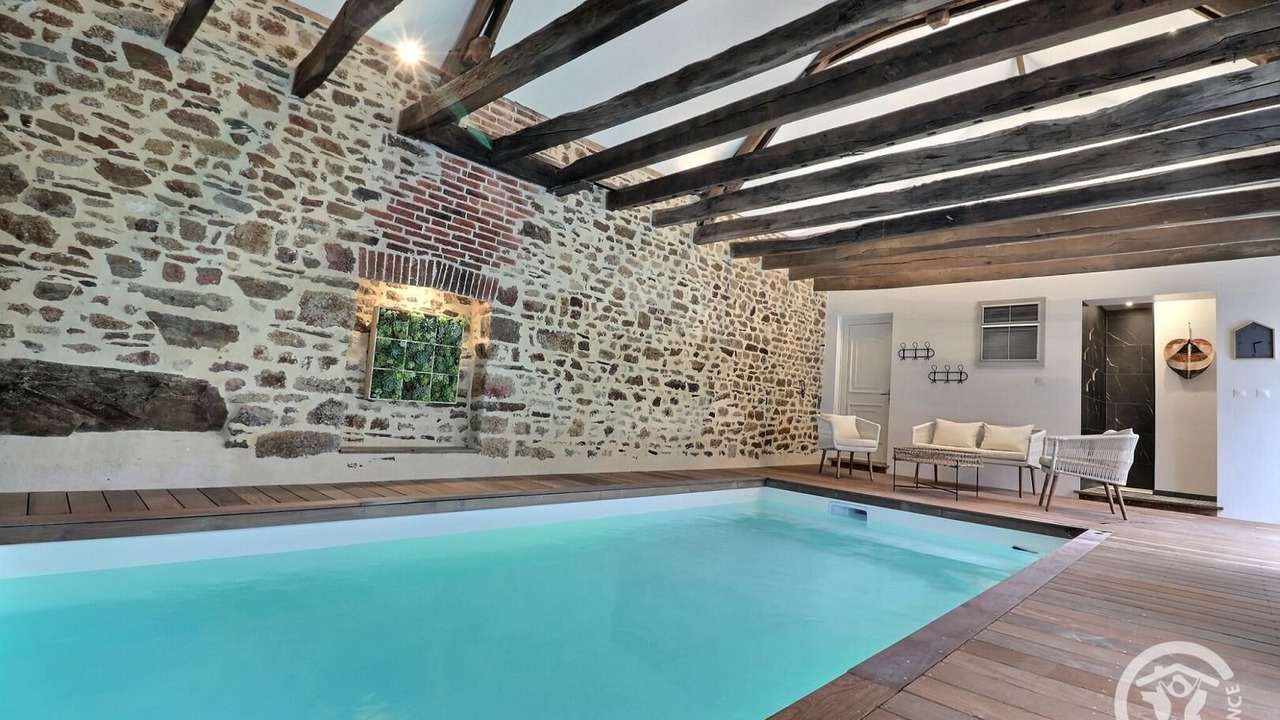 Photo of Outdoor in Romazy