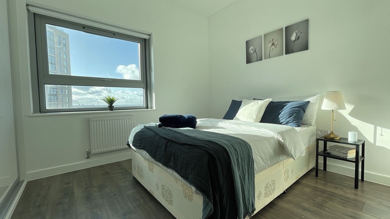 Photo of Others in Broad Green