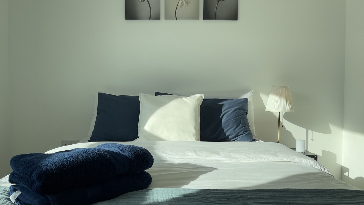 Photo of Others in Broad Green