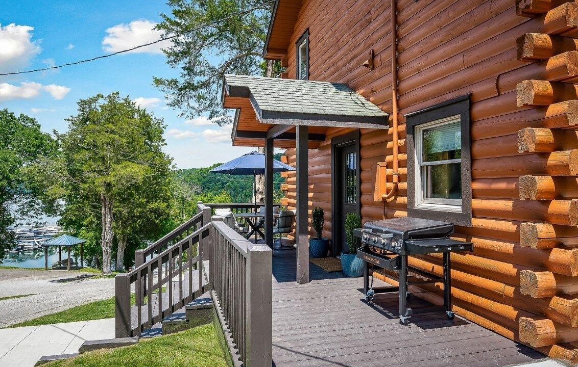 Photo of Outdoor in Allons