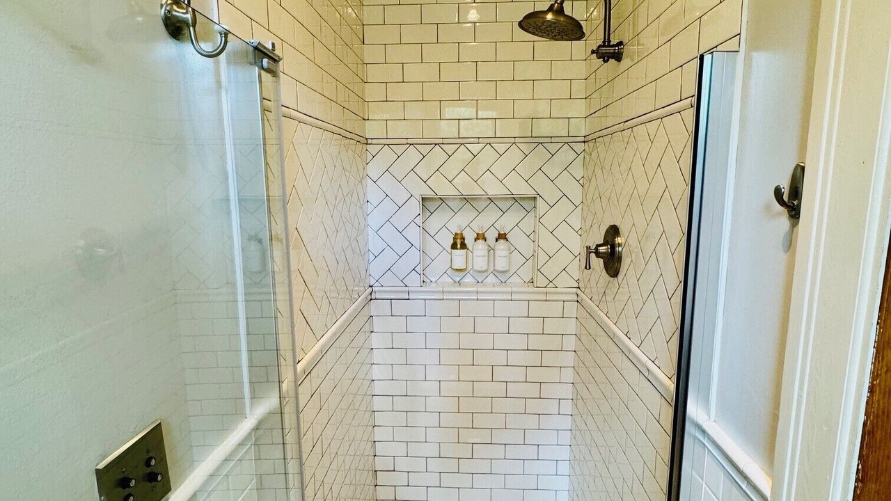 Photo of Bathroom in Farviews - Pattee Canyon