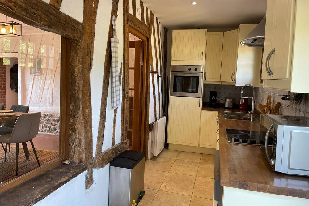 Photo of Kitchen in Longueil