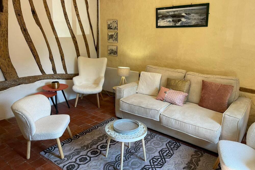 Photo of Livingroom in Longueil
