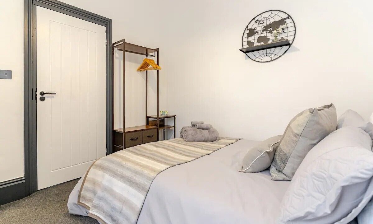 Photo of Others in Moseley