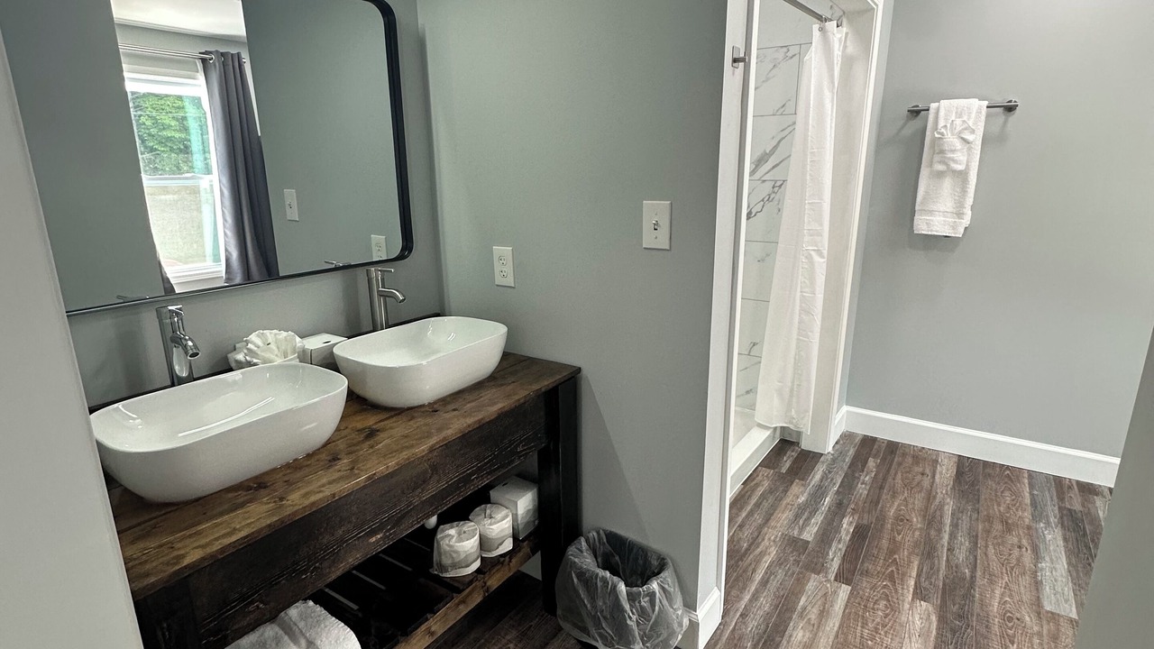 Photo of Bathroom in Iuka