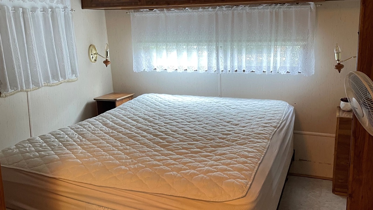 Photo of Bedroom in Mindemoya