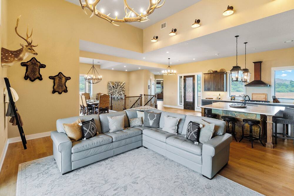 Photo of Livingroom in Goldthwaite