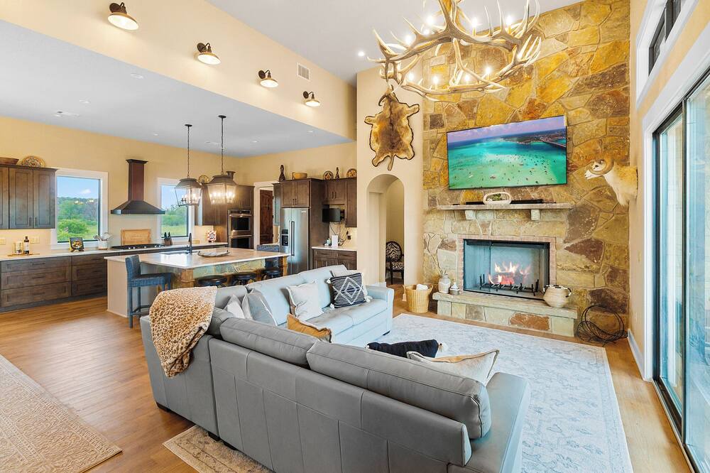 Photo of Livingroom in Goldthwaite