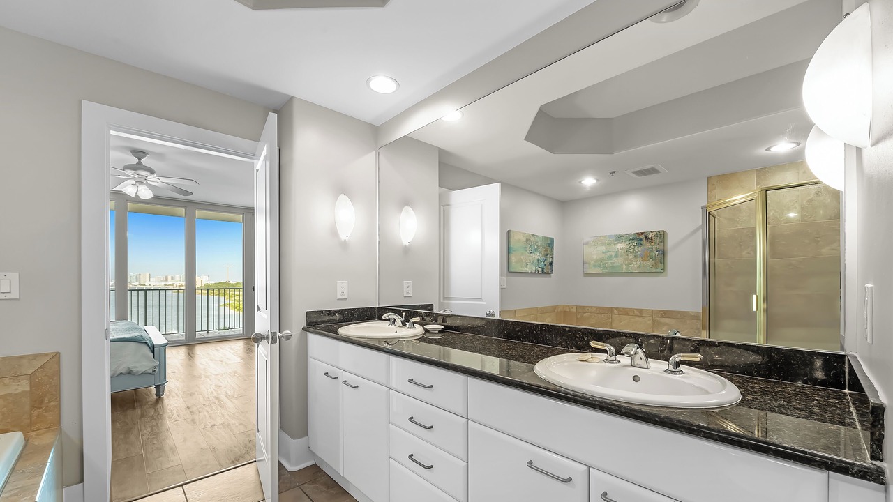 Photo of Patio Balcony in Orange Beach East