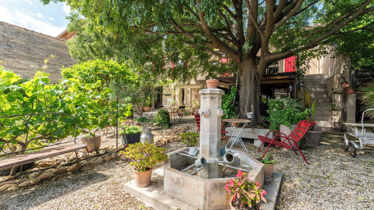 Photo of Outdoor in Chateauneuf-de-Gadagne