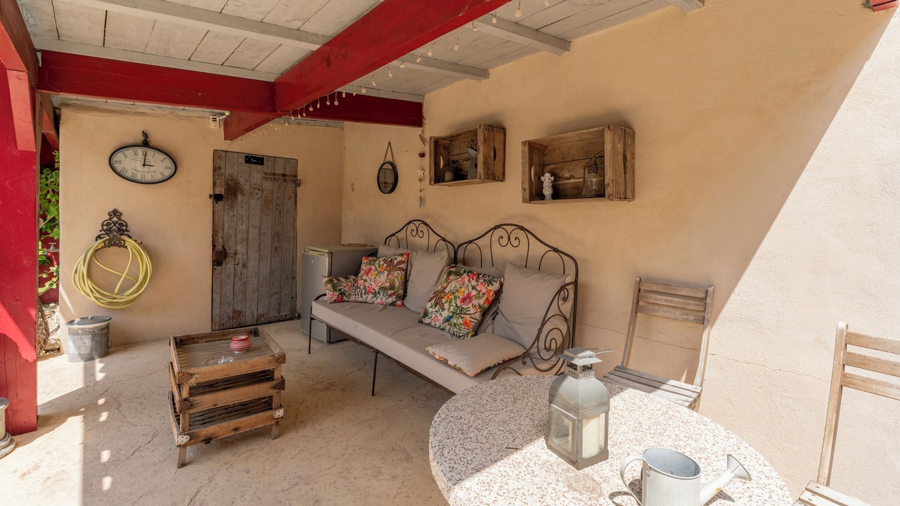 Photo of Outdoor in Chateauneuf-de-Gadagne