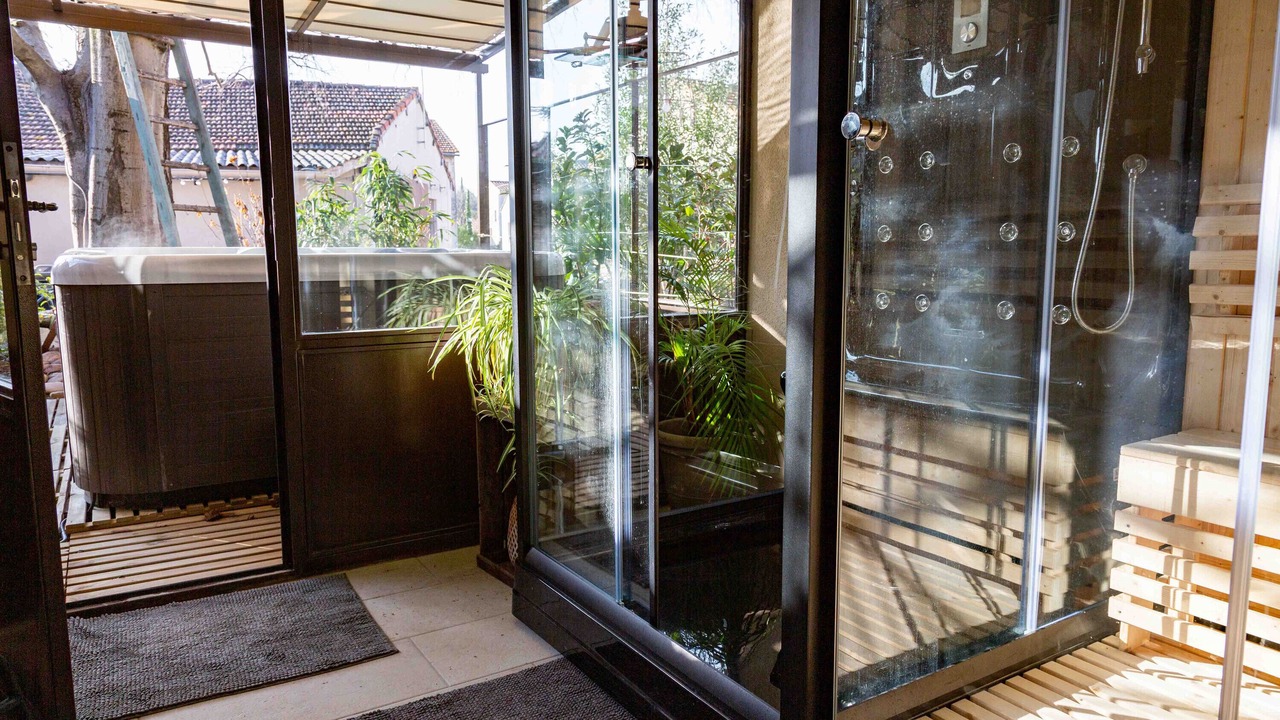 Photo of Others in Chateauneuf-de-Gadagne