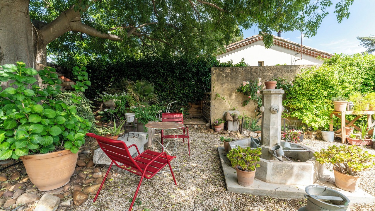 Photo of Outdoor in Chateauneuf-de-Gadagne