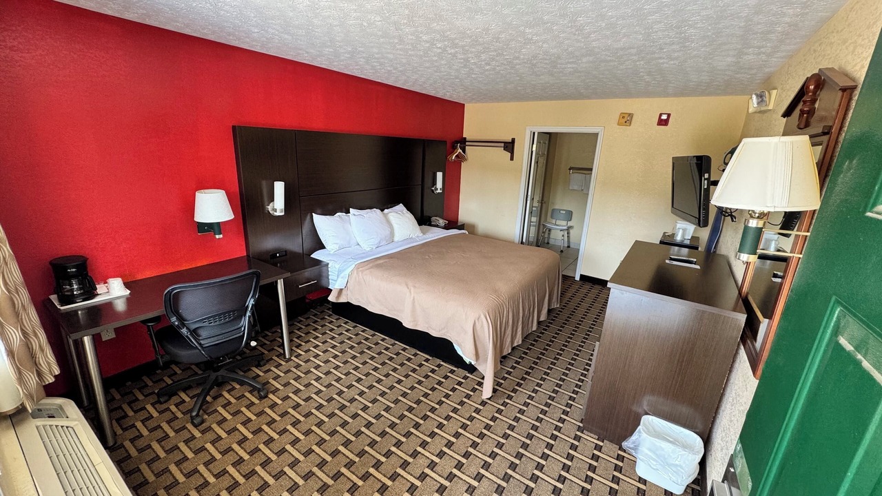 Photo of Others in Pine Mountain