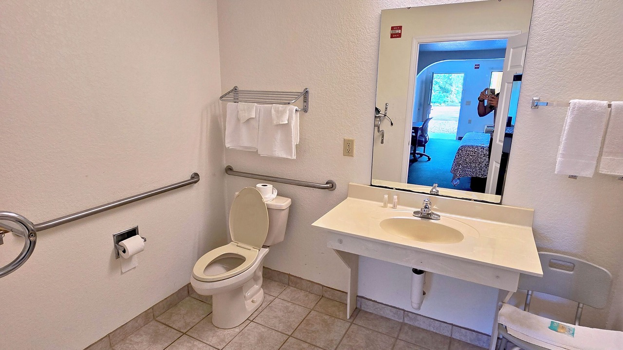 Photo of Bathroom in Pine Mountain