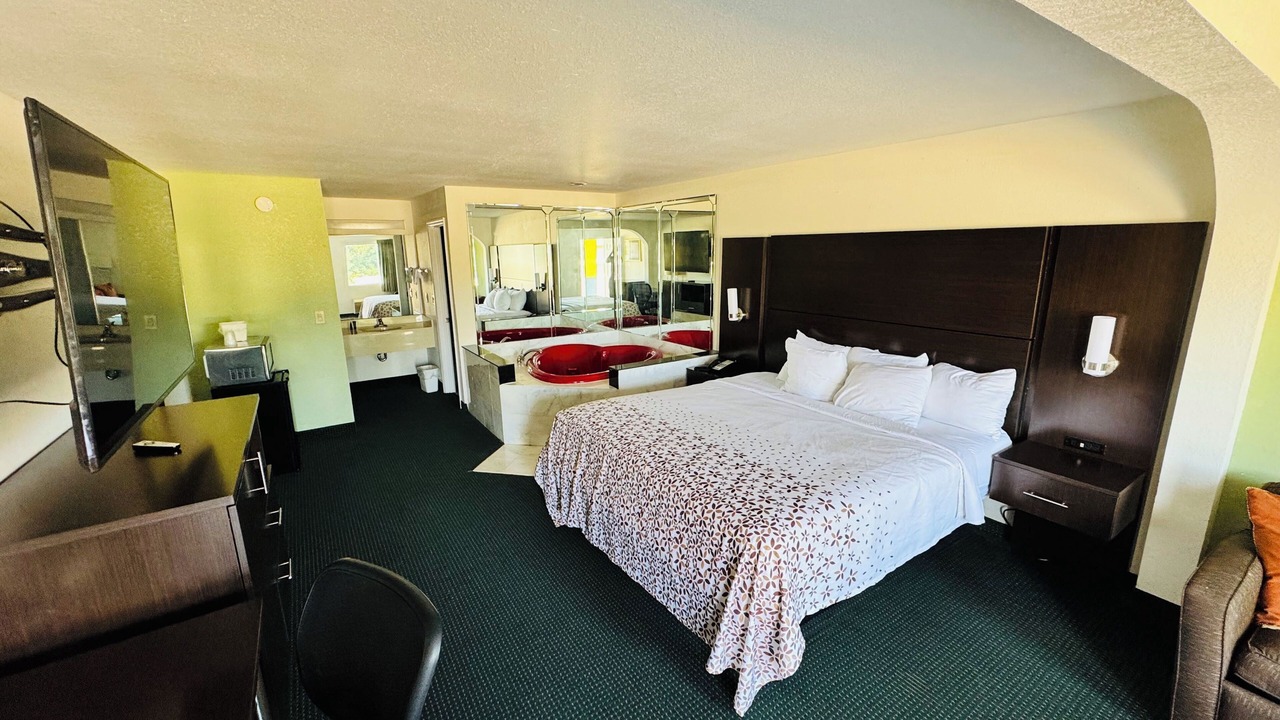 Photo of Others in Pine Mountain